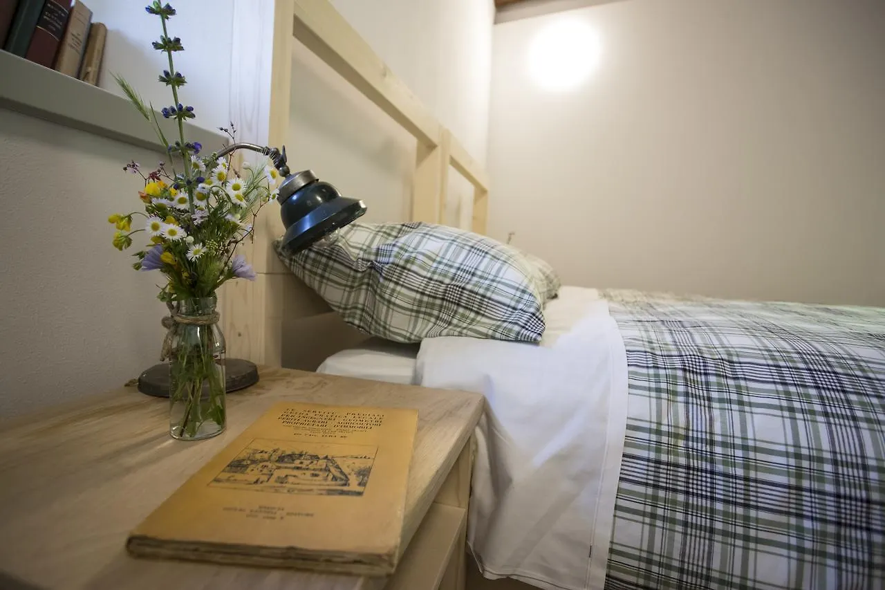 Bibliosteria Ca Berizzi Hotel Galbiate 0*,  Italy