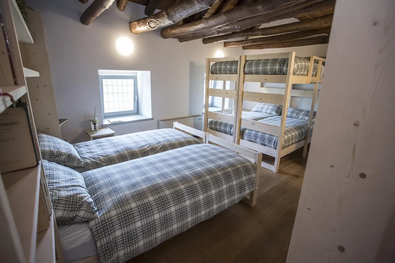 Bibliosteria Ca Berizzi Hotel Galbiate Italy